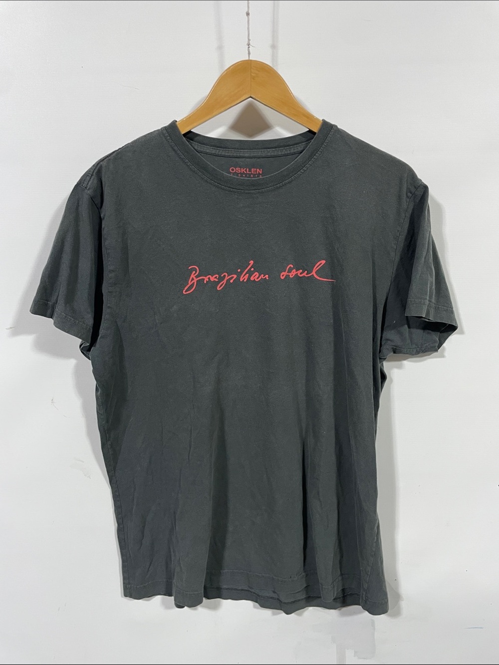 Osklen Brazilian soul Black Crewneck T-Shirt with Red Script